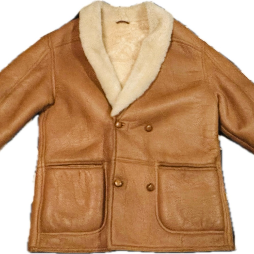 Beautiful vintage shearling jacket straight from Citte de Castello, Italy!